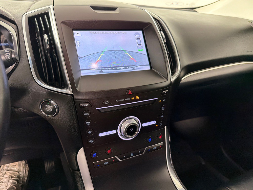 2019 Ford Edge Image 18