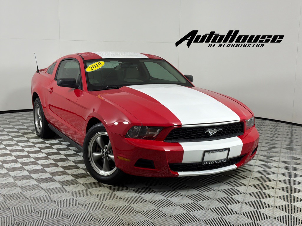 2010 Ford Mustang Image 1