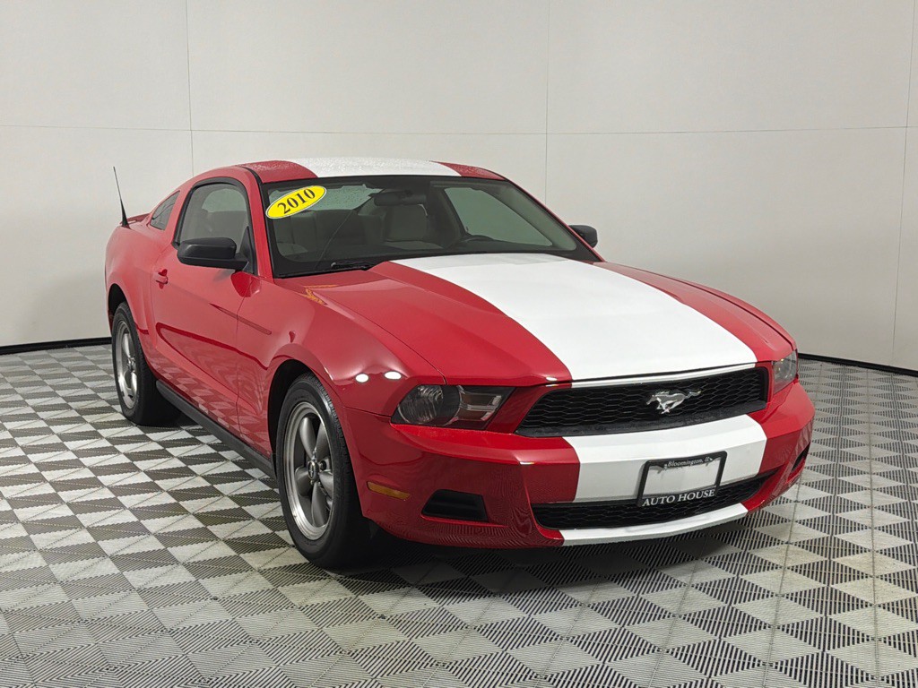 2010 Ford Mustang Image 3