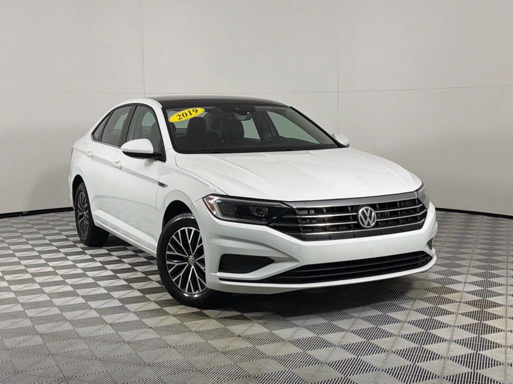 2019 Volkswagen Jetta Image 2