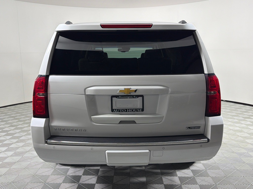 2018 Chevrolet Suburban Image 5