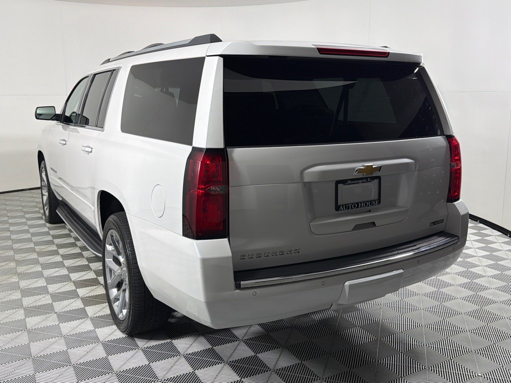 2018 Chevrolet Suburban Image 6