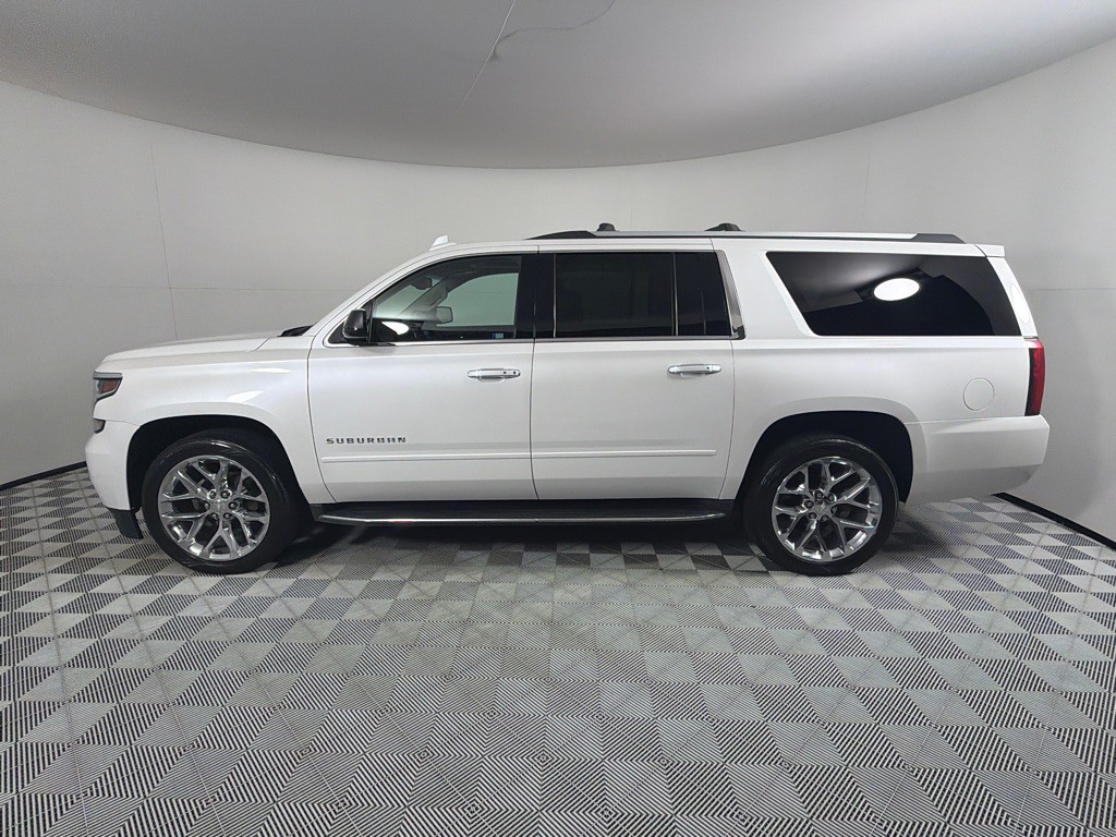 2018 Chevrolet Suburban Image 7