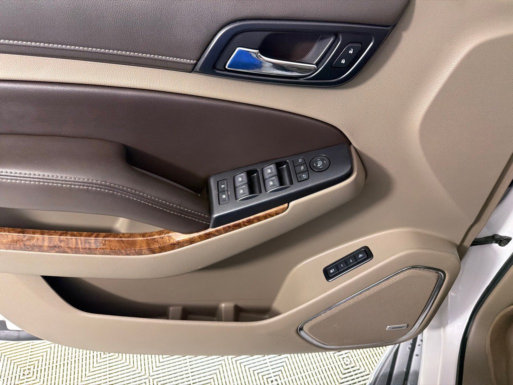 2018 Chevrolet Suburban Image 10