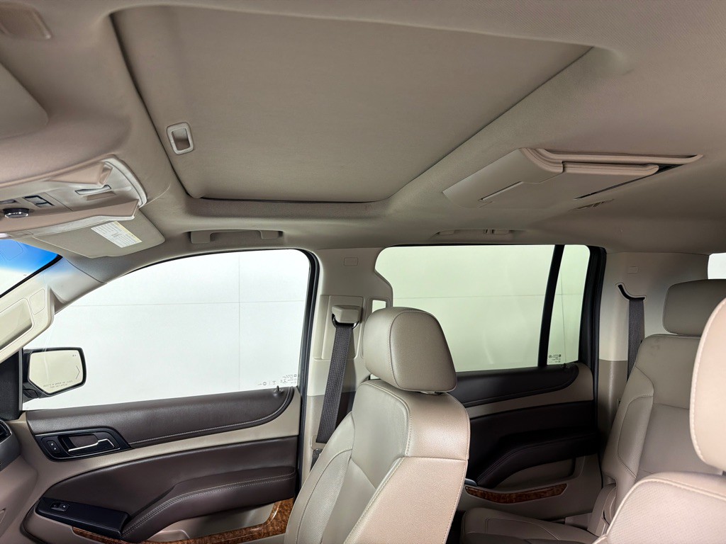 2018 Chevrolet Suburban Image 13