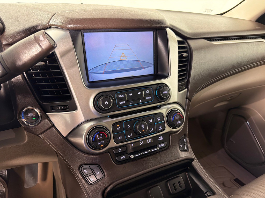 2018 Chevrolet Suburban Image 18