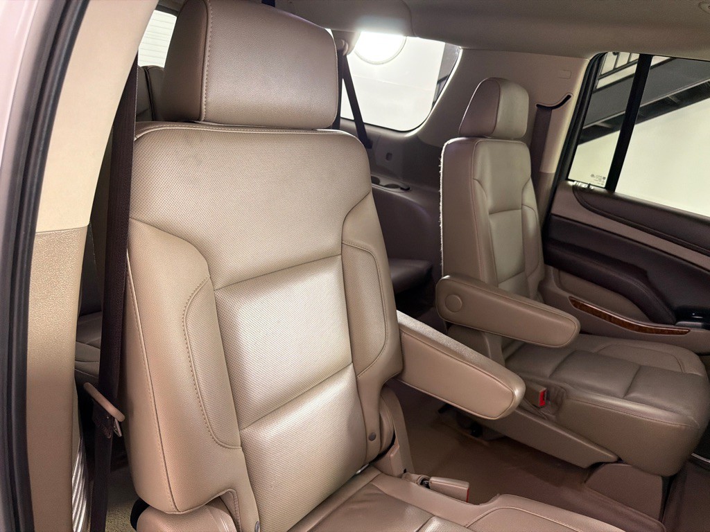 2018 Chevrolet Suburban Image 24