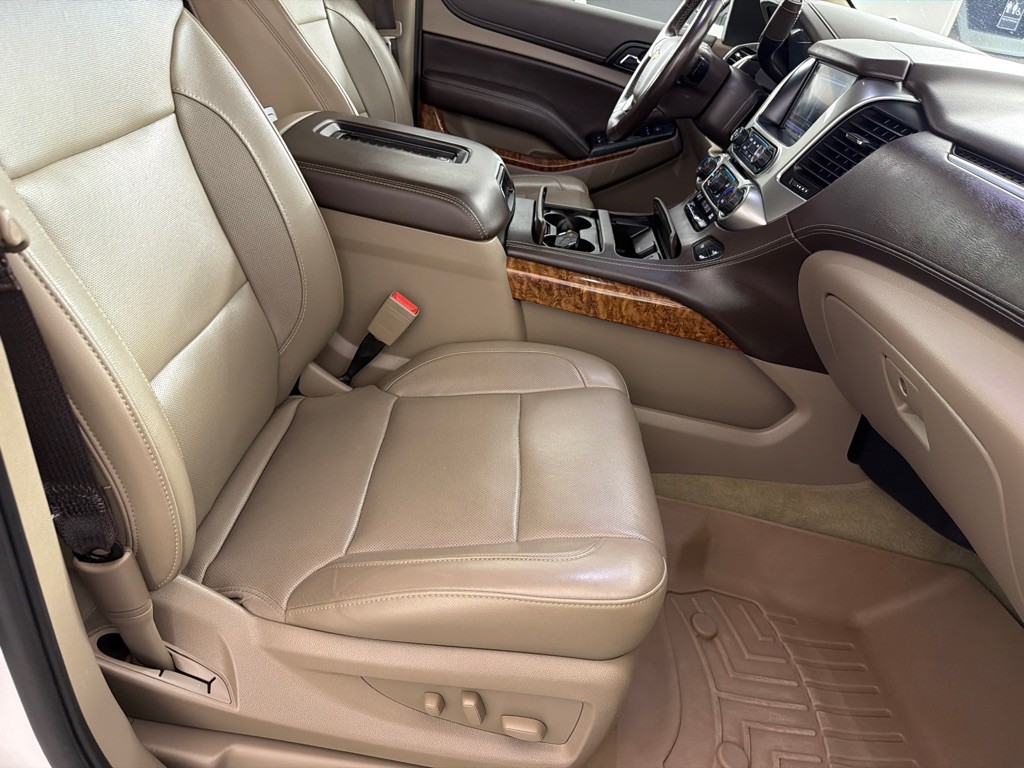 2018 Chevrolet Suburban Image 25