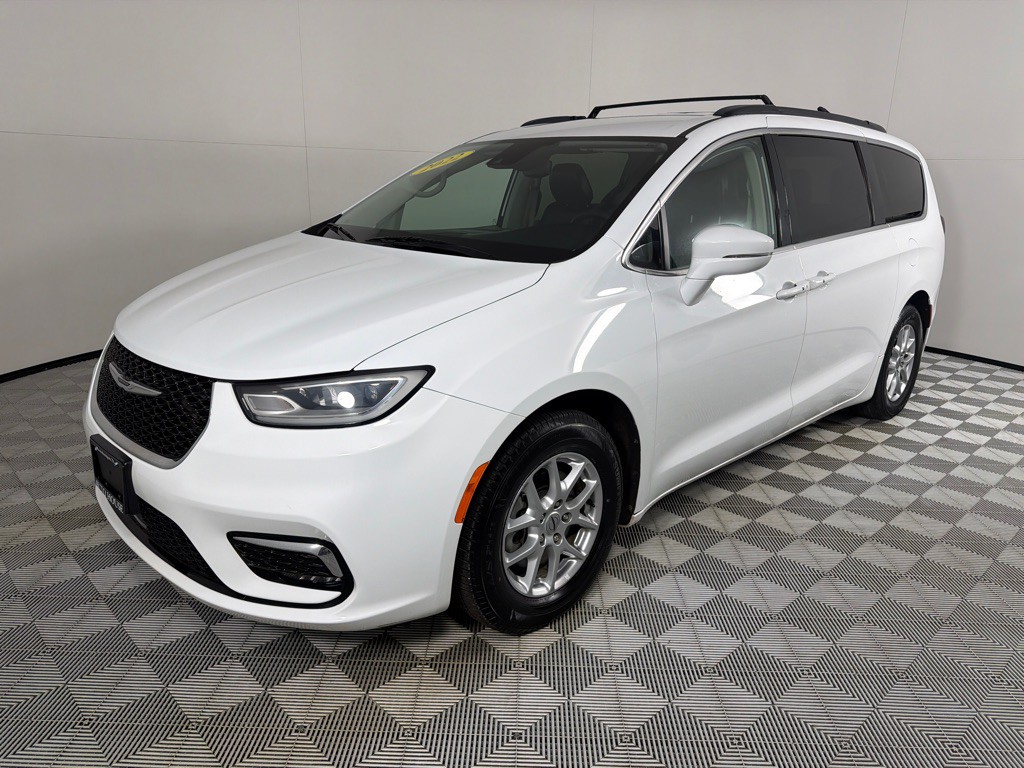 2022 Chrysler Pacifica Image 8