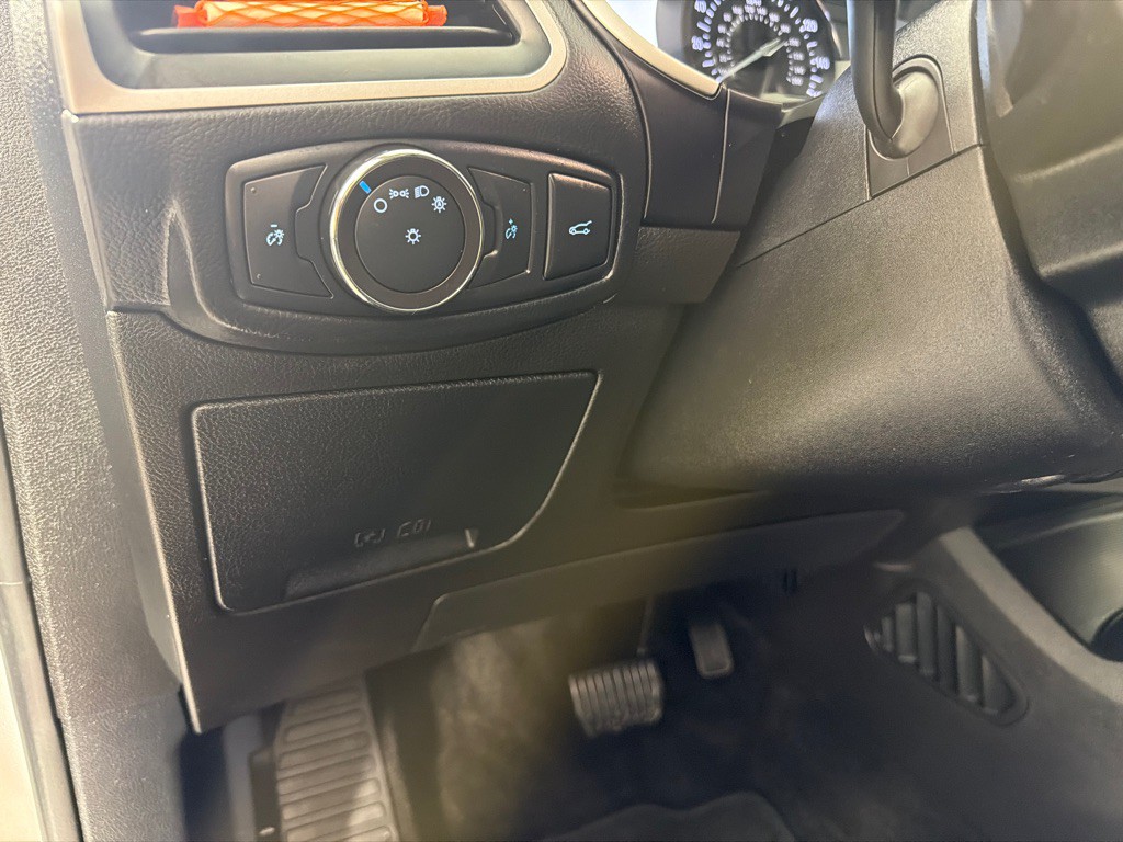 2018 Ford Edge Image 13
