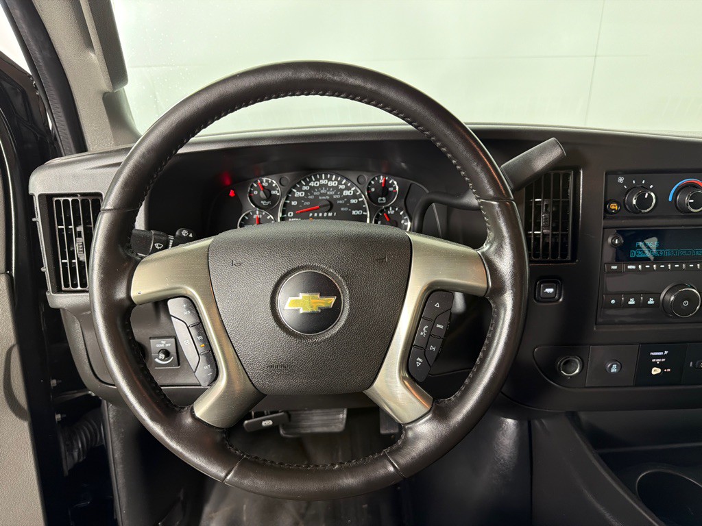 2018 Chevrolet Express Image 14