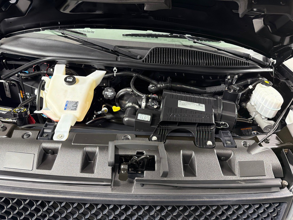 2018 Chevrolet Express Image 21