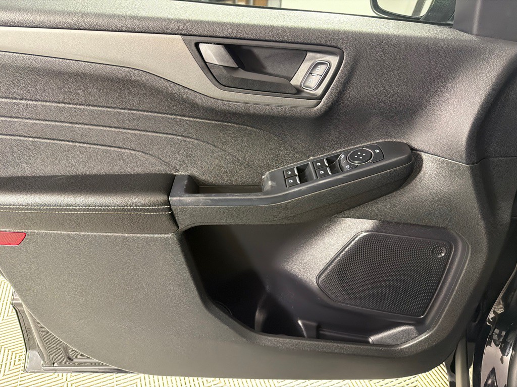 2023 Ford Escape Image 10