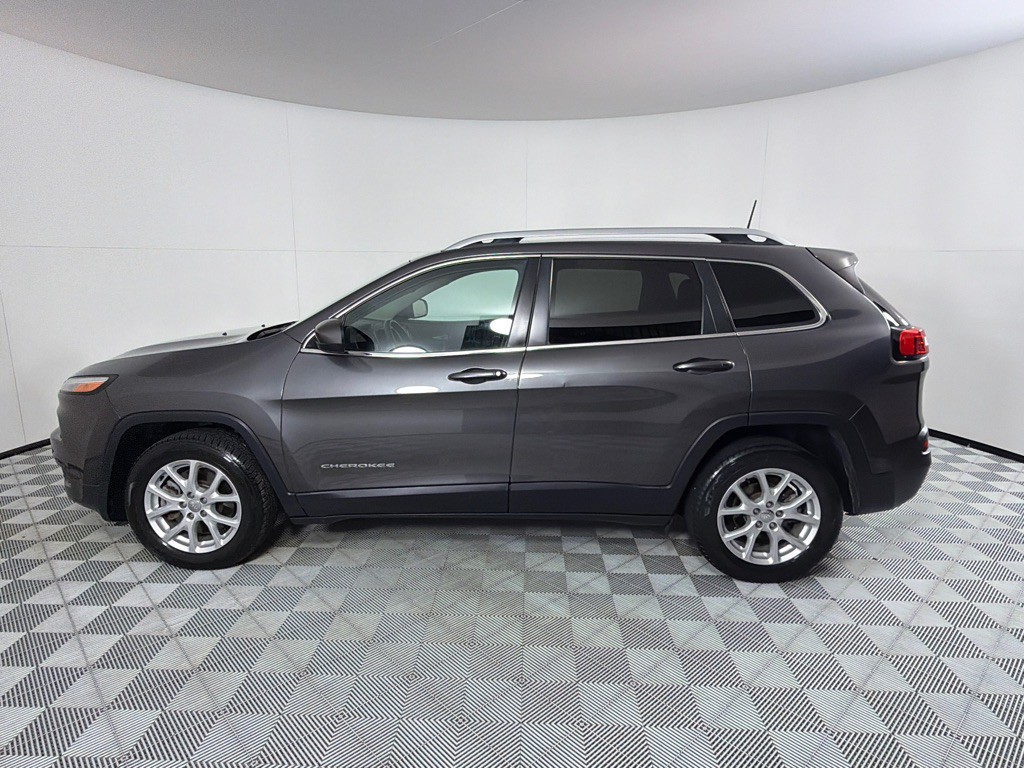 2017 Jeep Cherokee Image 8