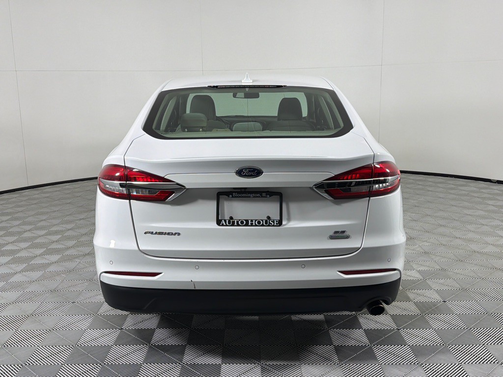2020 Ford Fusion Image 4