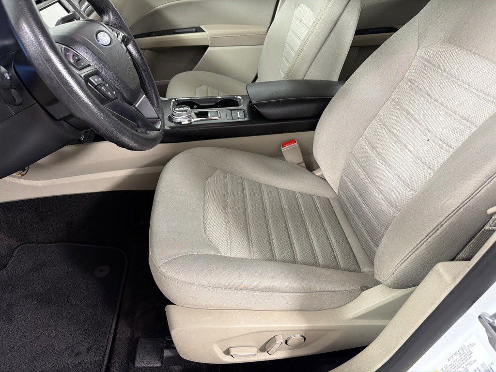 2020 Ford Fusion Image 10