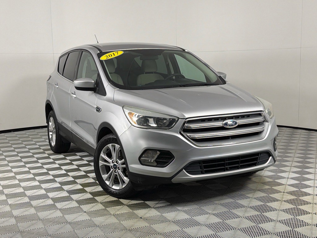 2017 Ford Escape Image 2