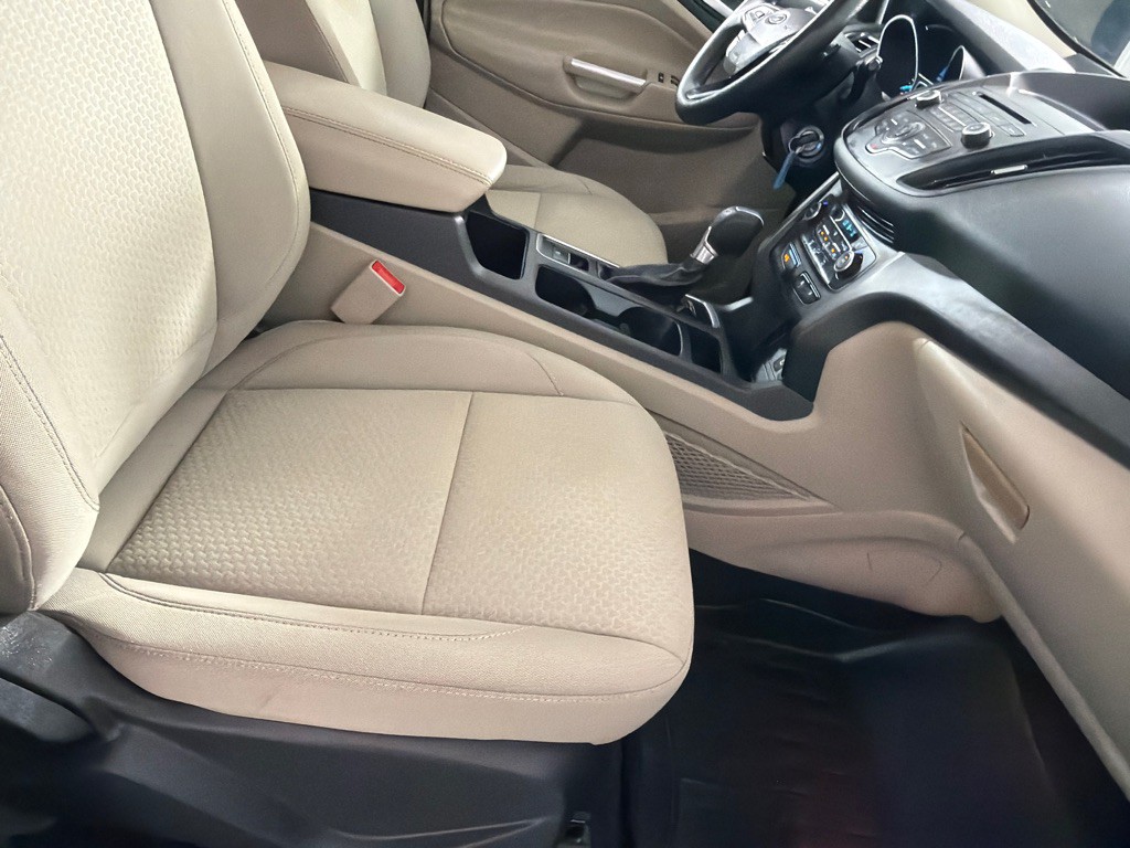 2017 Ford Escape Image 24