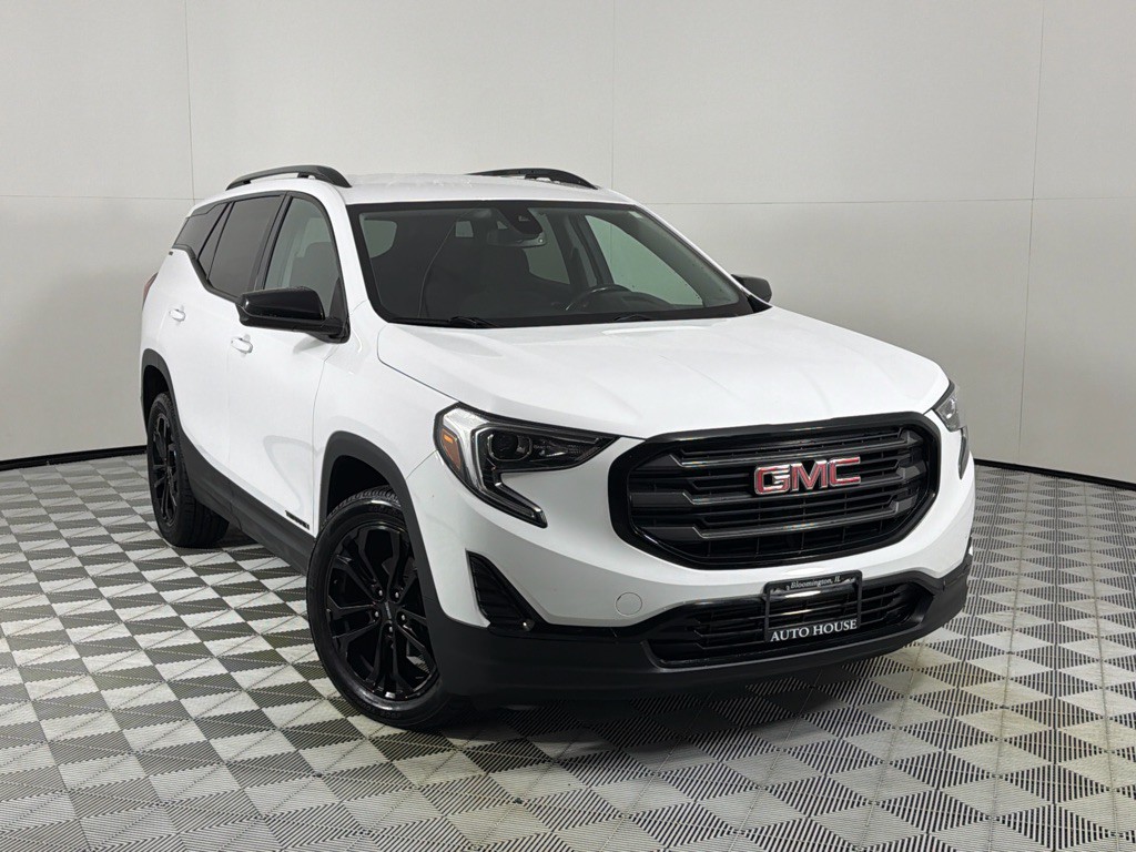 2020 GMC Terrain Image 2