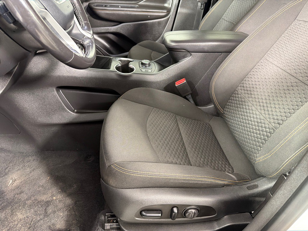 2020 GMC Terrain Image 10