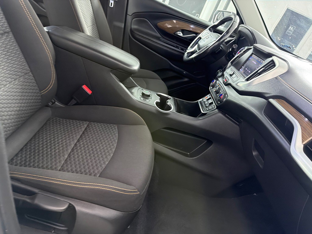 2020 GMC Terrain Image 22