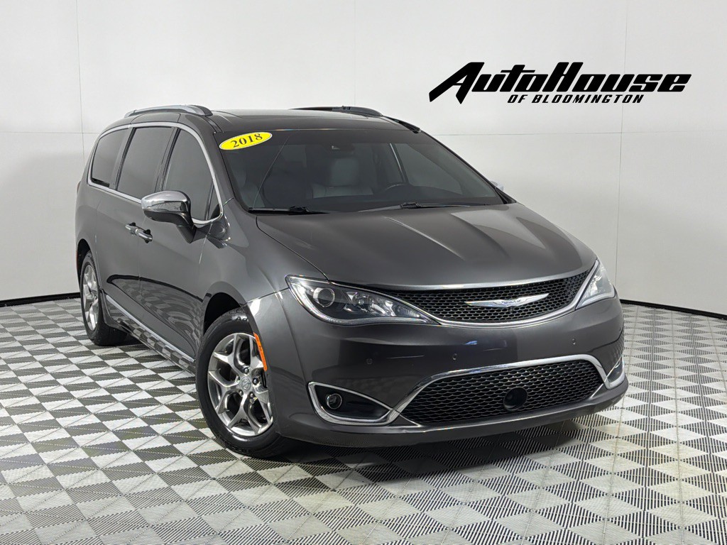 2018 Chrysler Pacifica Image 1