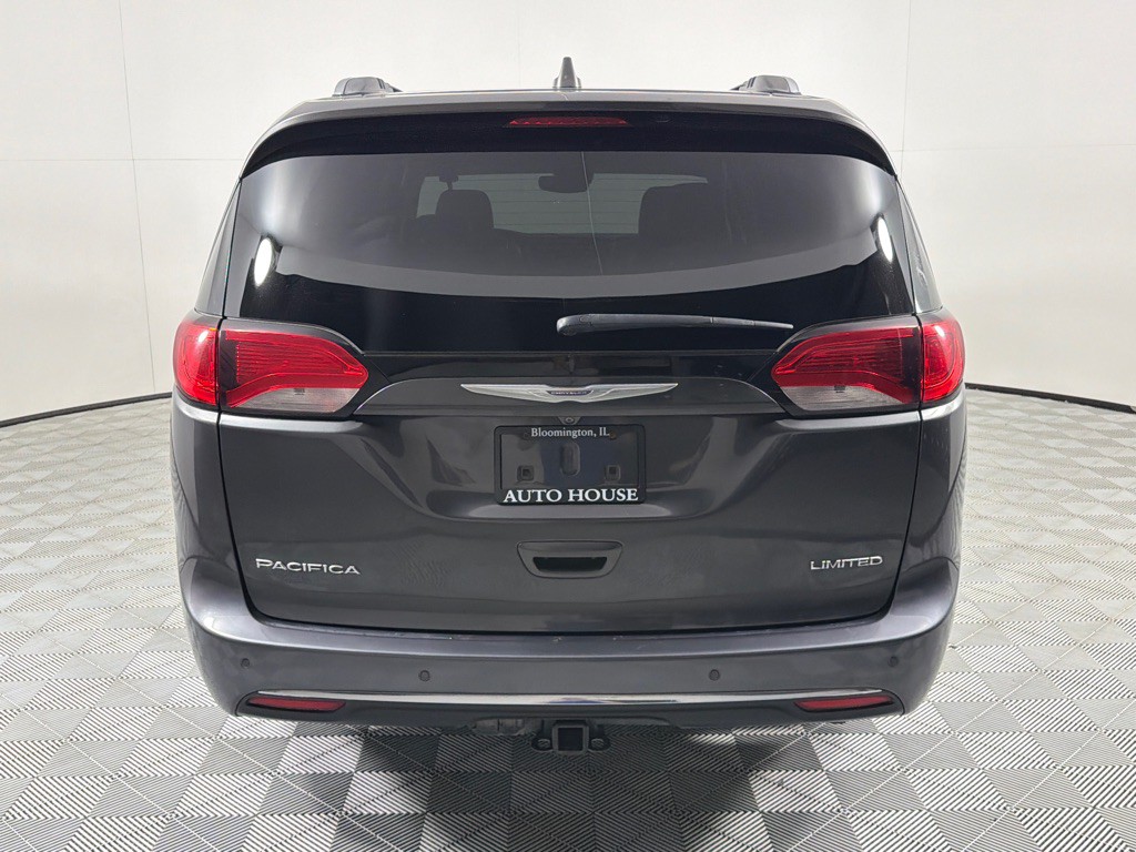 2018 Chrysler Pacifica Image 6