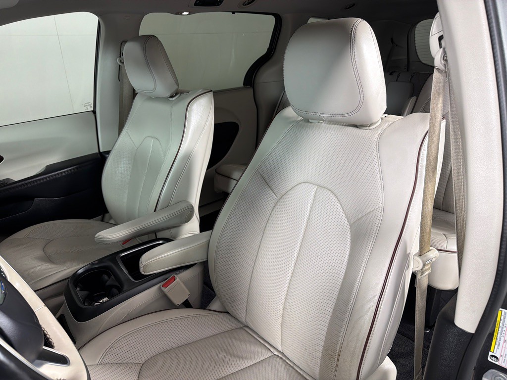 2018 Chrysler Pacifica Image 13