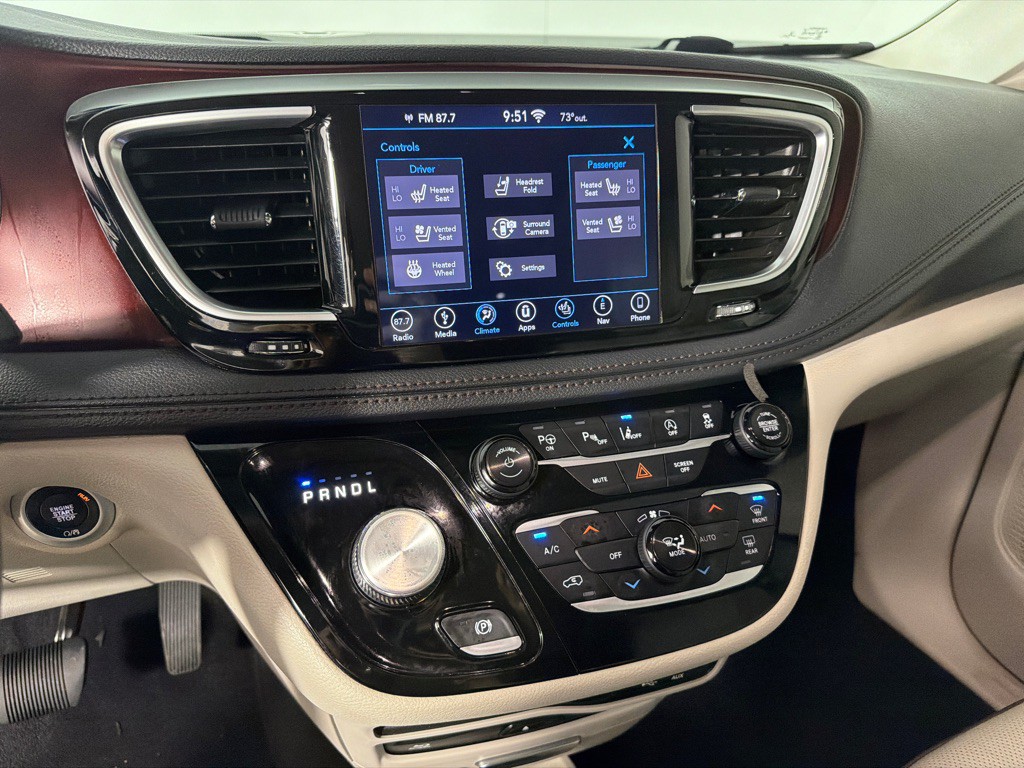 2018 Chrysler Pacifica Image 17