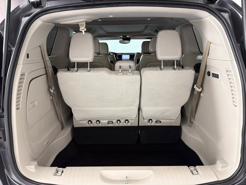 2018 Chrysler Pacifica Image 23