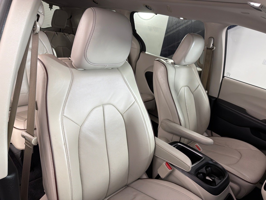 2018 Chrysler Pacifica Image 26