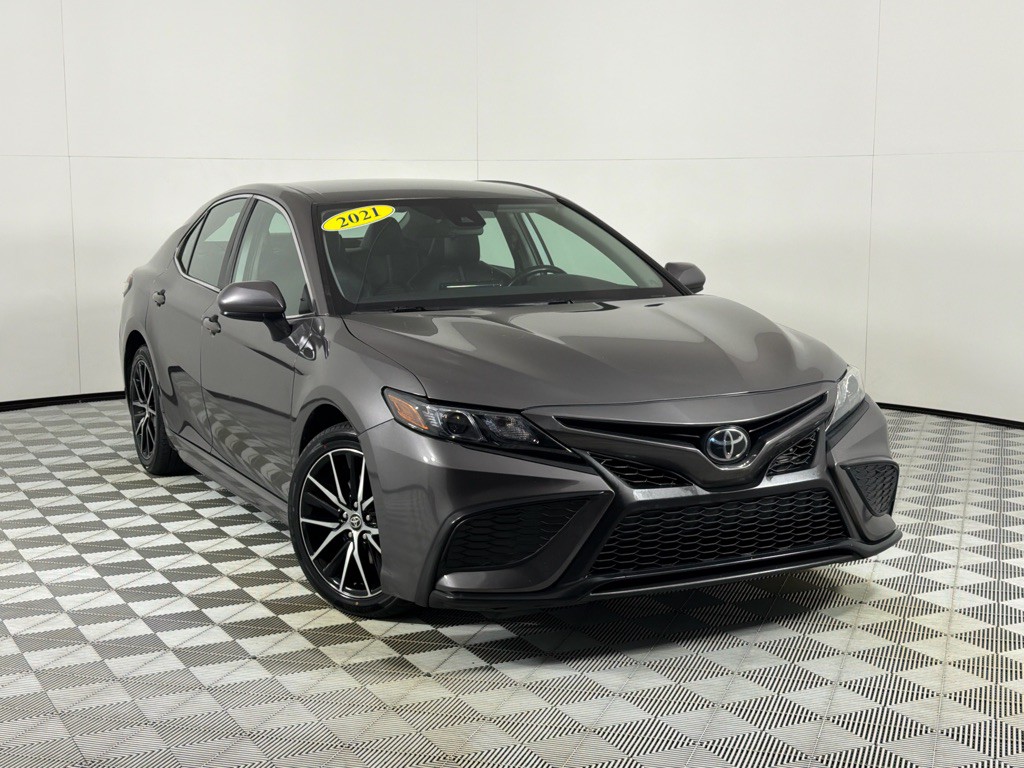 2021 Toyota Camry Image 2