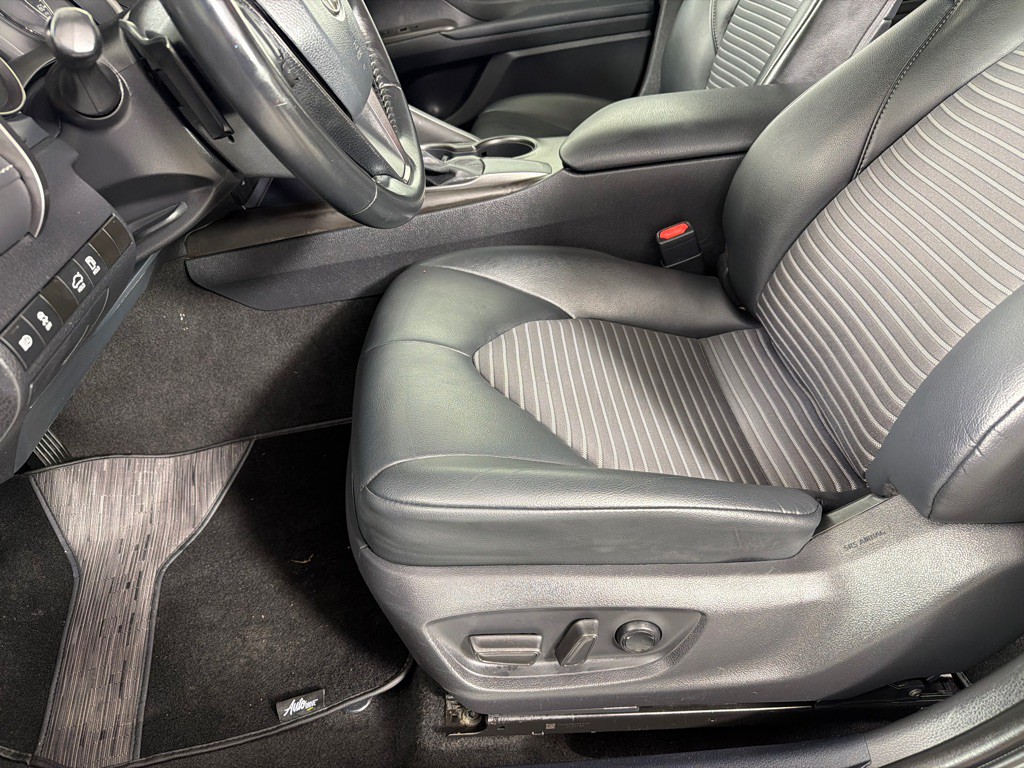 2021 Toyota Camry Image 12