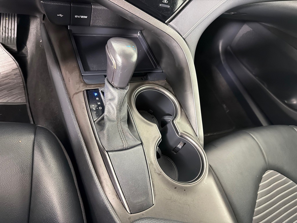 2021 Toyota Camry Image 18