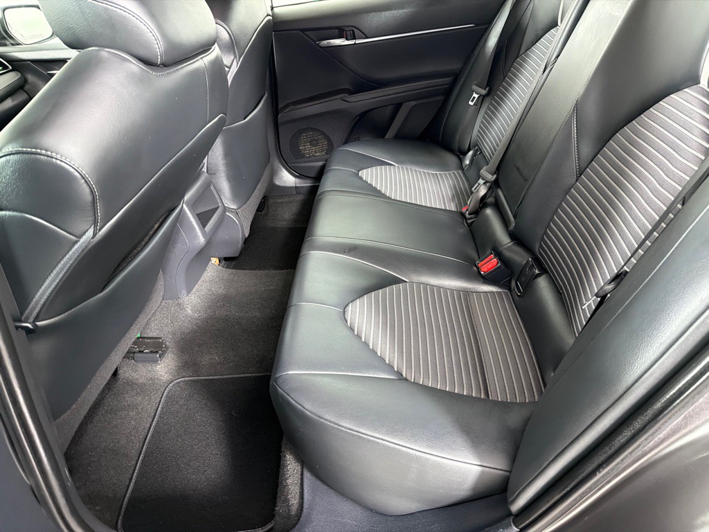 2021 Toyota Camry Image 19