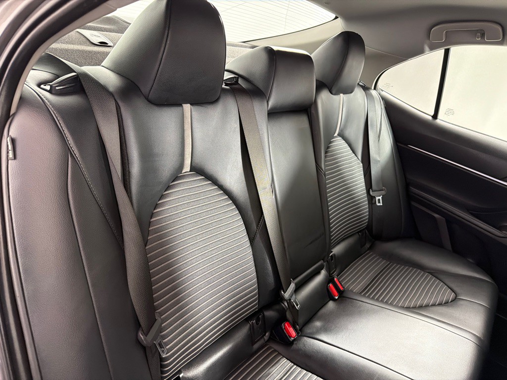 2021 Toyota Camry Image 22
