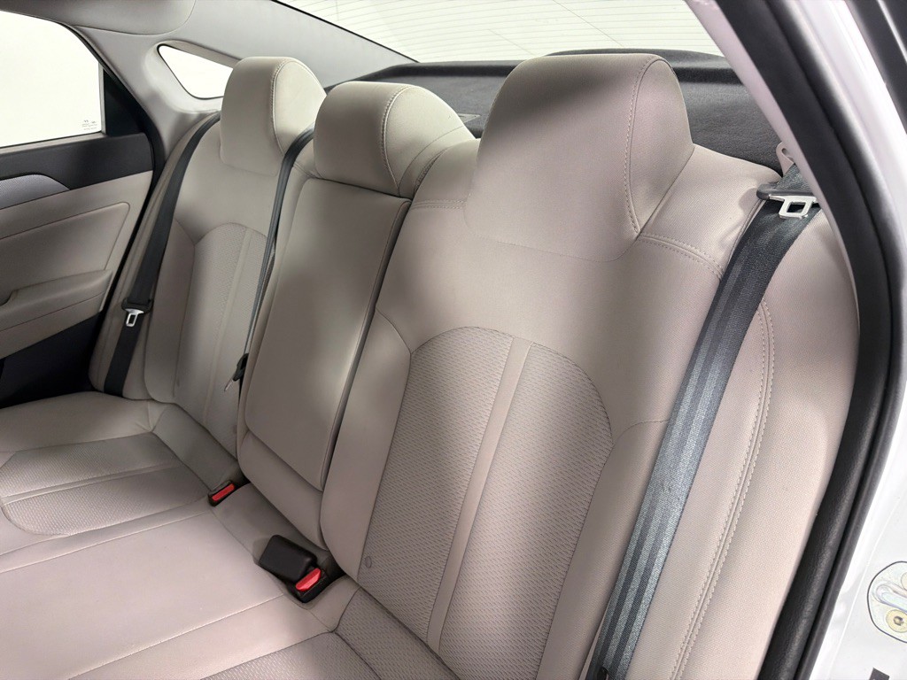 2018 Hyundai Sonata Image 18