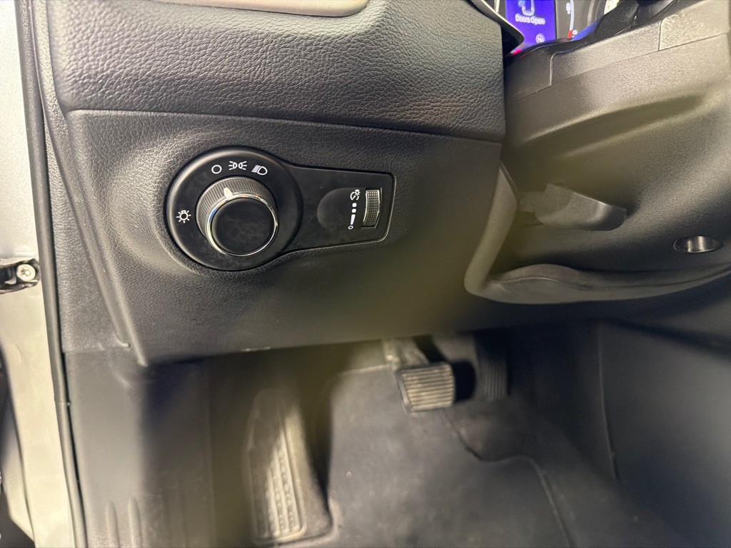 2019 Jeep Compass Image 11