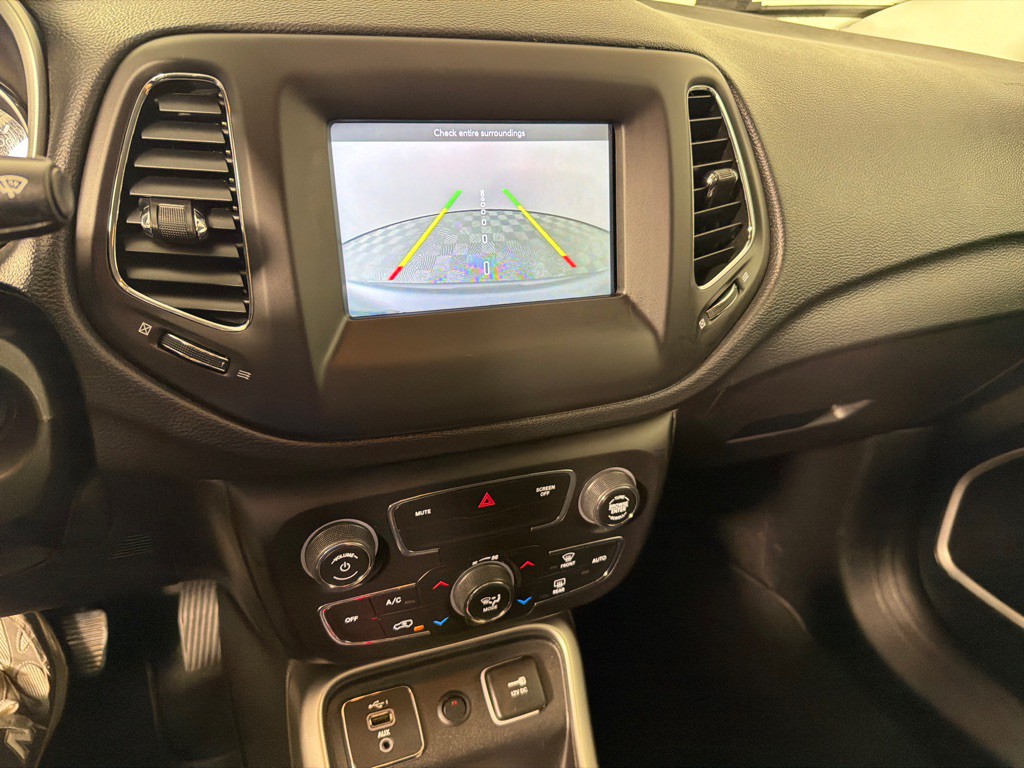 2019 Jeep Compass Image 14