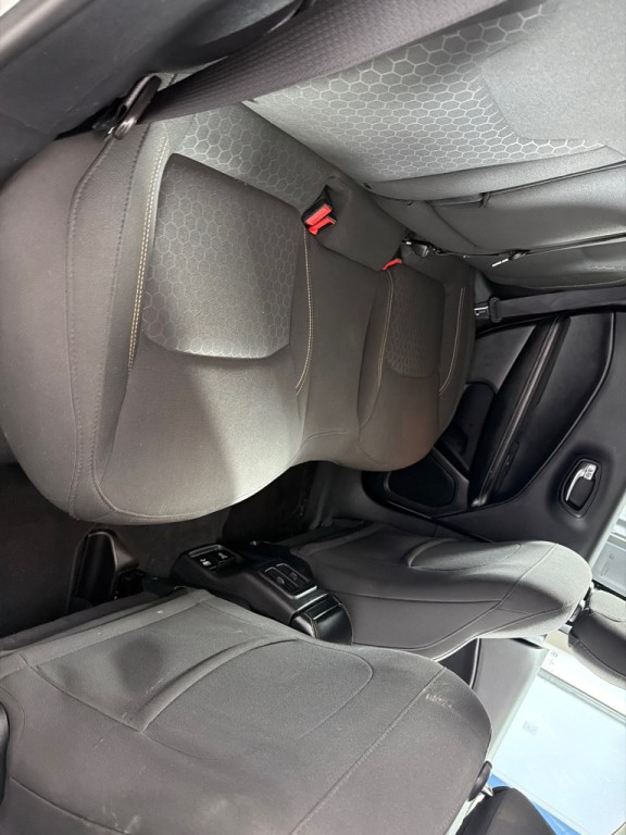 2019 Jeep Compass Image 19