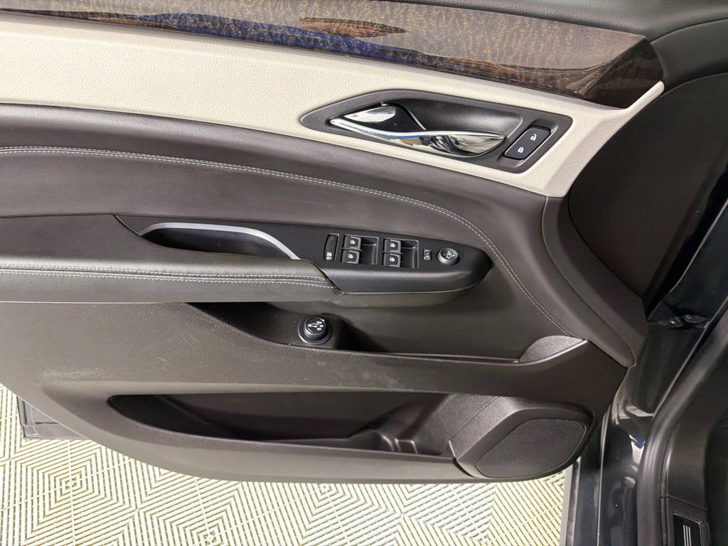 2016 Cadillac SRX Image 10