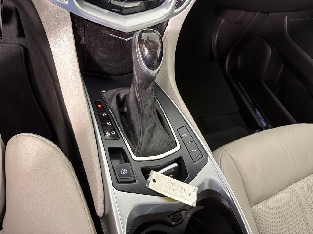 2016 Cadillac SRX Image 16