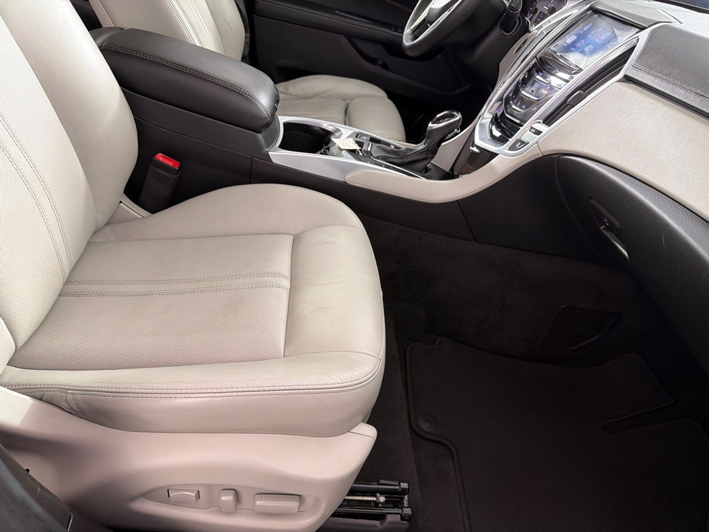 2016 Cadillac SRX Image 22