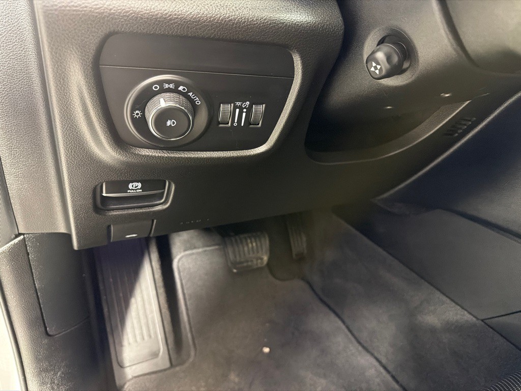2021 Jeep Grand Cherokee Image 14