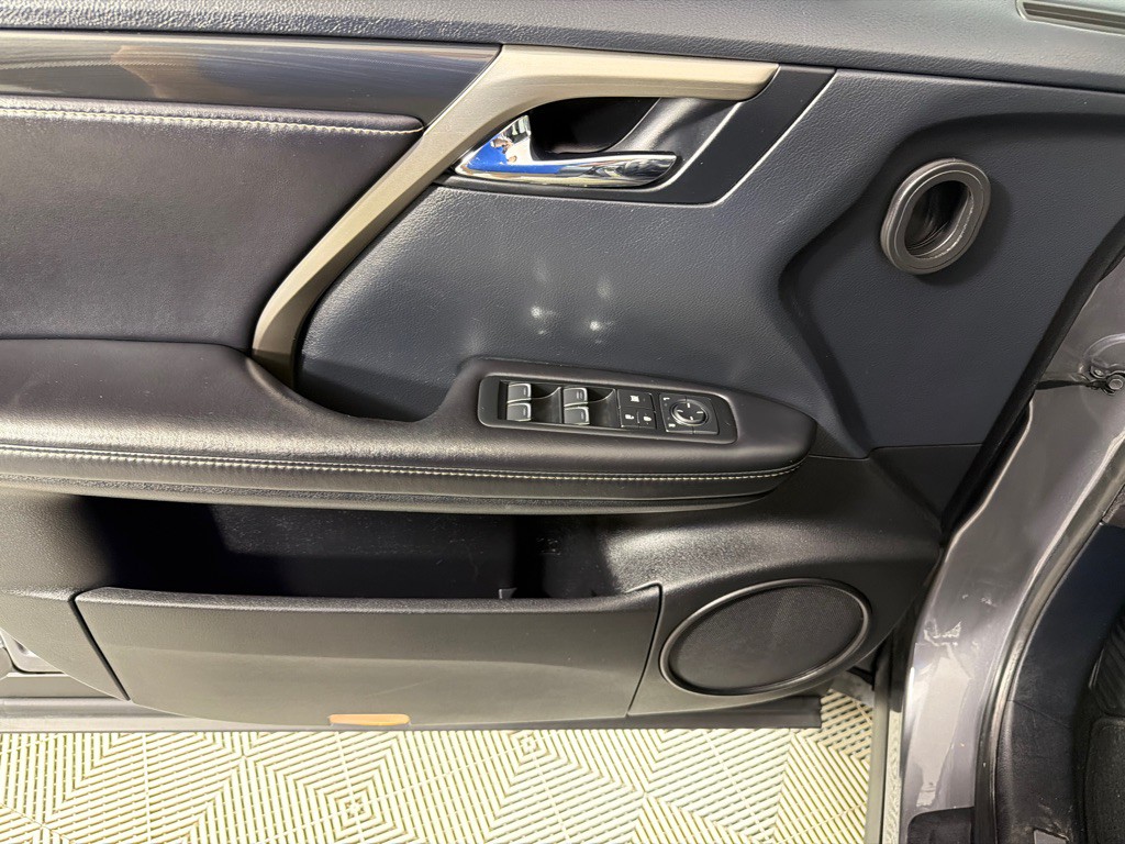 2018 Lexus RX Image 11