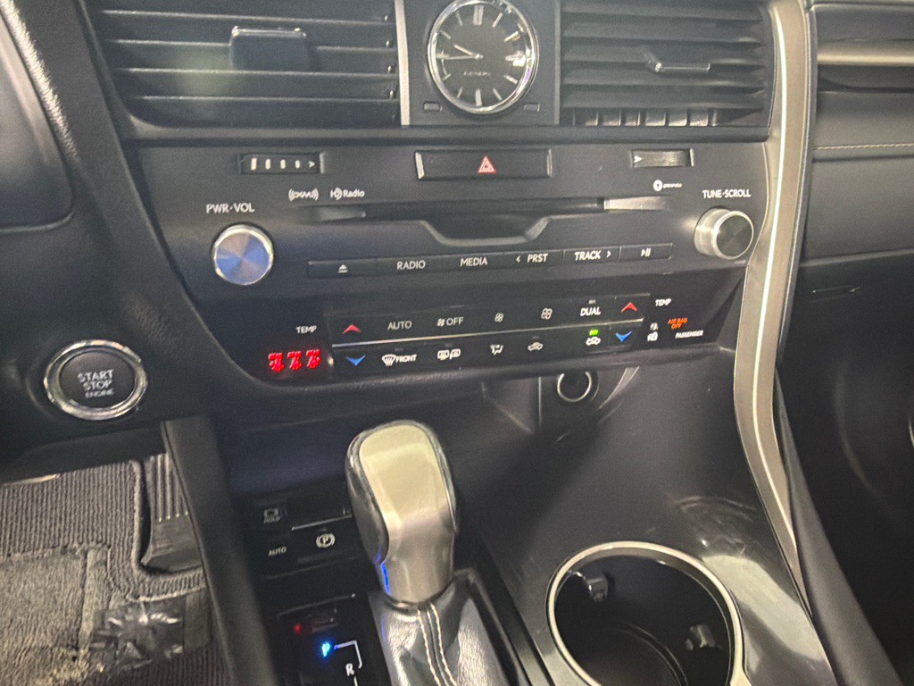 2018 Lexus RX Image 18