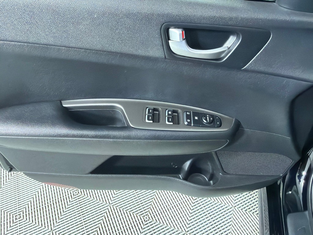 2019 Kia Optima Image 9