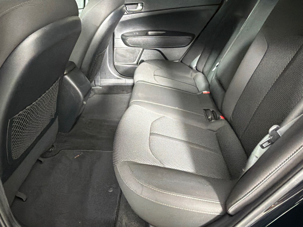 2019 Kia Optima Image 17