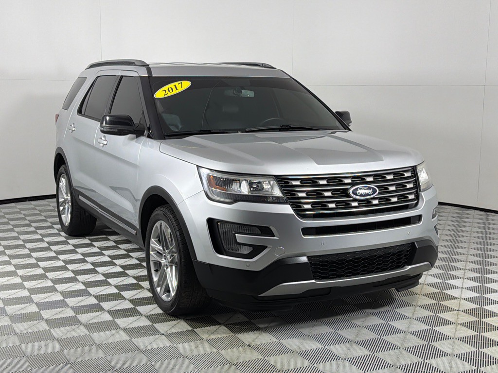 2017 Ford Explorer Image 3