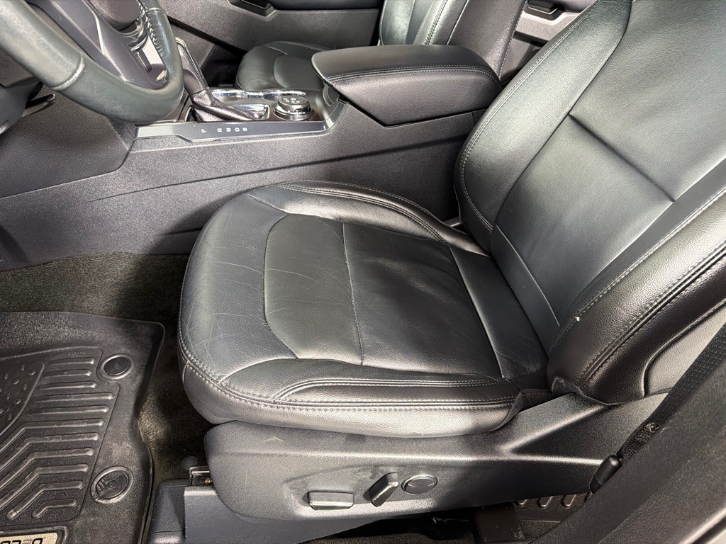 2017 Ford Explorer Image 12